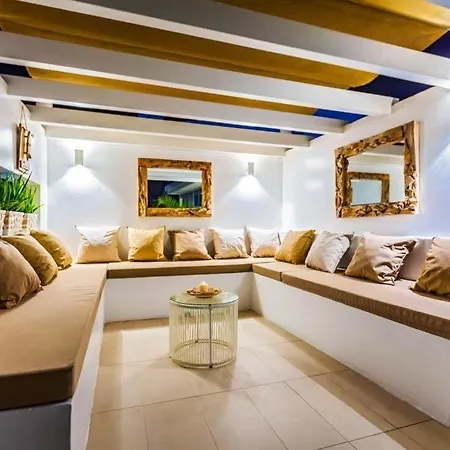 Villa Sleeps 3 Pool Air Con Wifi Corralejo